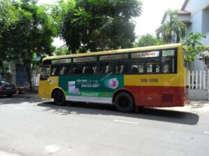 Kremil-S quảng cáo trên xe bus toàn quốc