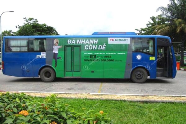 FE CREDIT quảng cáo trên xe bus toàn quốc 2017
