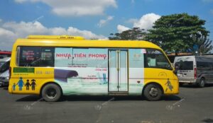 Chiến dịch quảng cáo trên xe bus sân bay Tân Sơn Nhất của Nhựa Tiền Phong