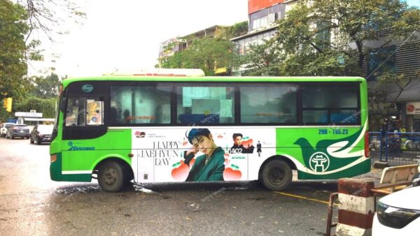 Project mừng sinh nhật idol Jeahyun NCT bằng quảng cáo trên xe bus