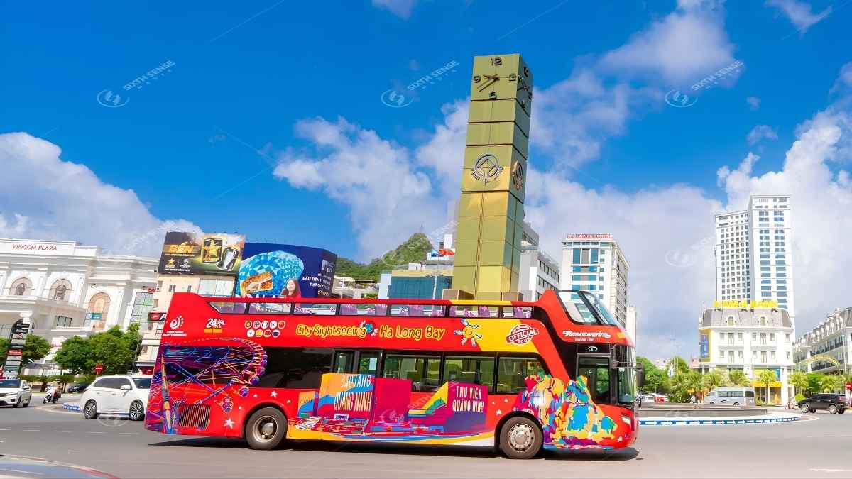 Quảng cáo xe bus 2 tầng giúp tăng nhận diện, mở rộng độ phủ và tạo điểm nhấn trên đường phố