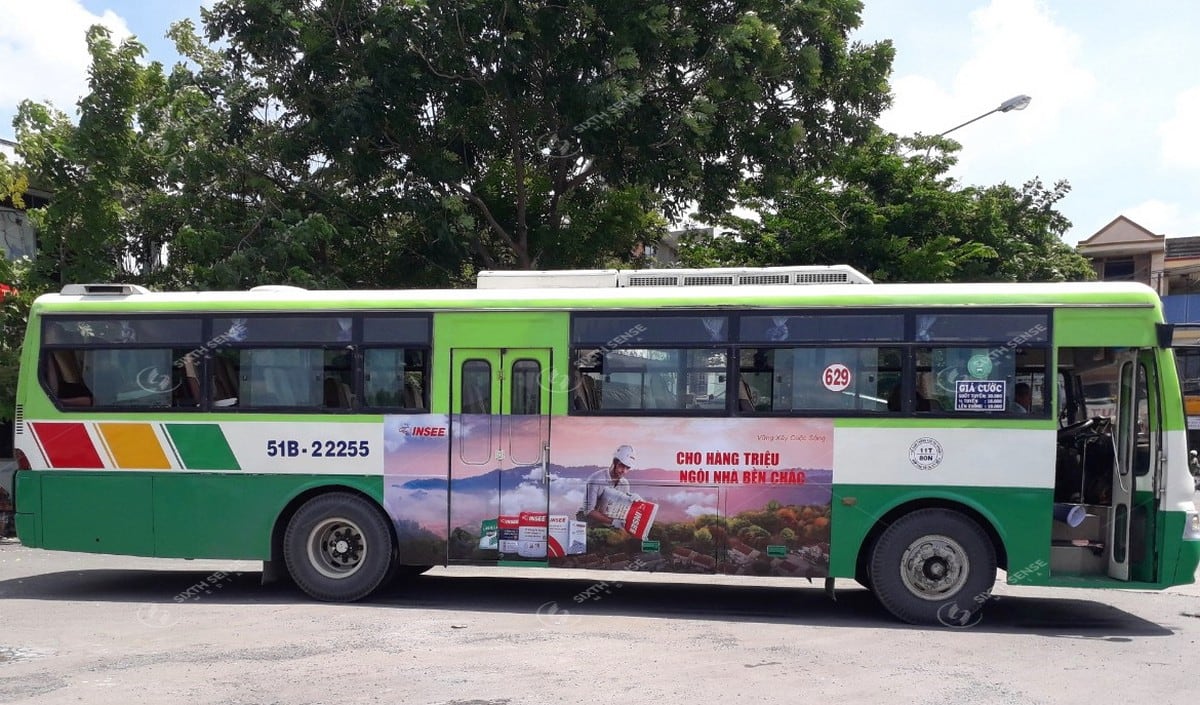 Xi măng INSEE quảng cáo xe bus tại Long An