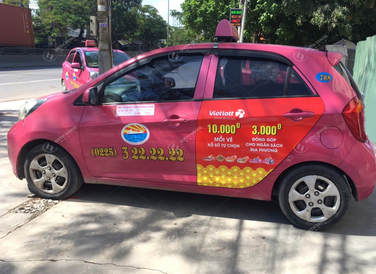 quảng cáo taxi