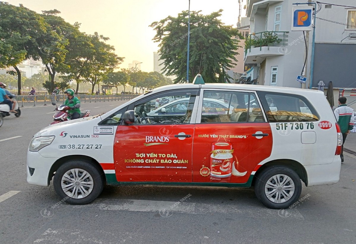 quảng cáo taxi