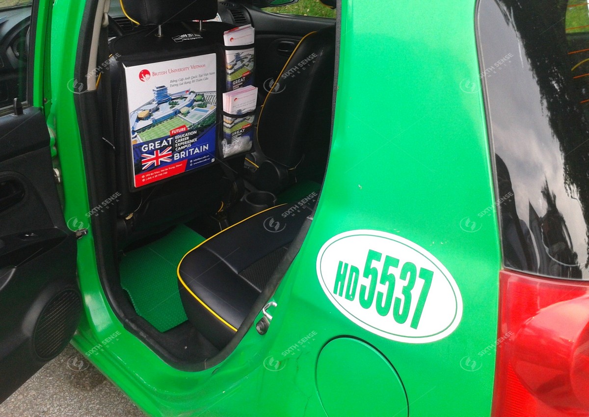 quảng cáo sau lưng ghế