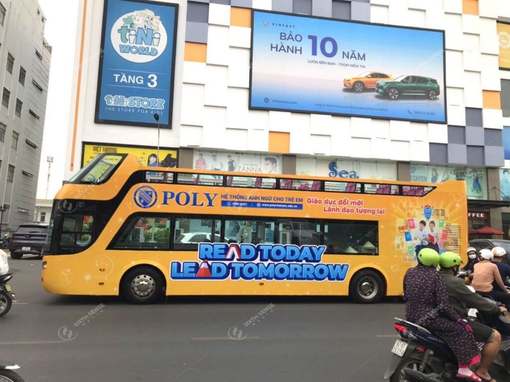 POLY tổ chức roadshow xe bus 2 tầng tại TPHCM năm 2023