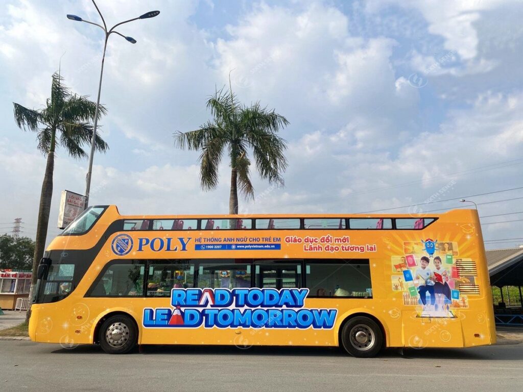 POLY tổ chức roadshow xe bus 2 tầng tại TPHCM năm 2023
