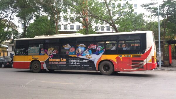 Quảng cáo xe bus Hà Nội giới thiệu về Học viện Monster Lab