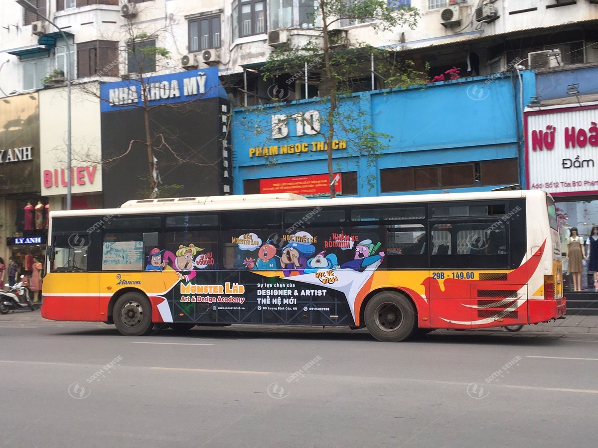 Quảng cáo xe bus Hà Nội giới thiệu về Học viện Monster Lab