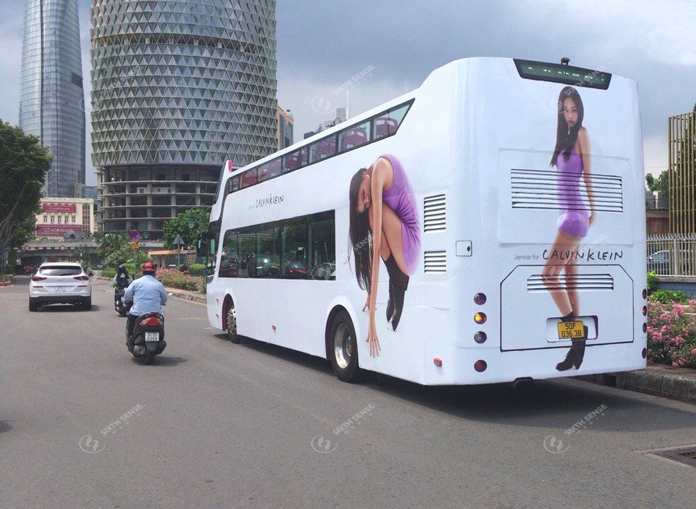 Dự án roadshow xe bus 2 tầng ra mắt BST “Jennie for Calvin Klein”