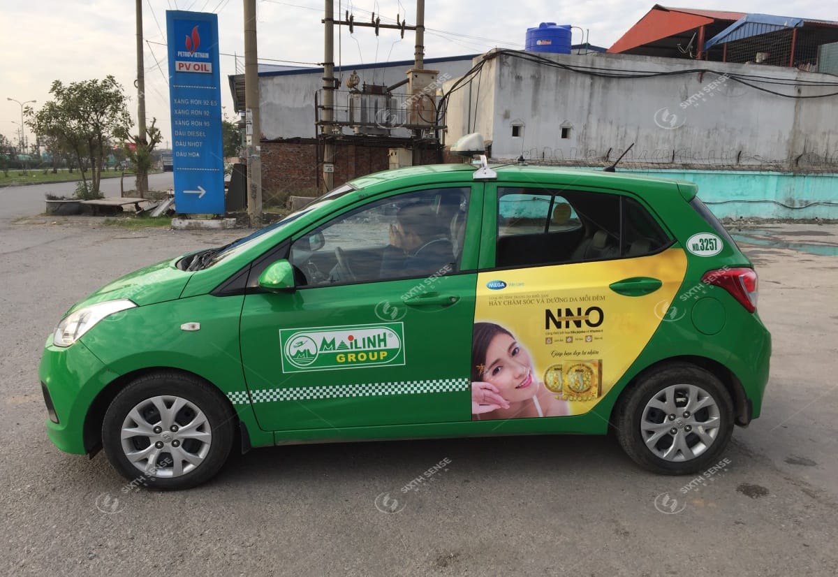 quảng cáo trên xe taxi ở Bắc Ninh